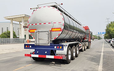 我公司35吨液态食品保温运输罐车发往陕西汉中